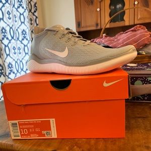 Size 10 Women’s Nike shoes